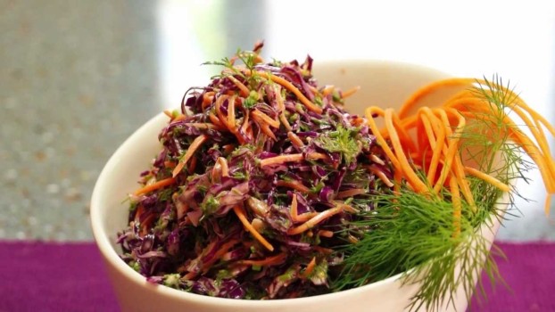 Rotkohlsalat - gesund und einfach - Rezept-dekoking-com