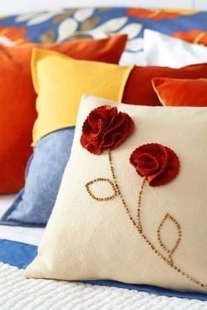 schoene-kissen-mit-rosen-selber-naehen-dekoking-com