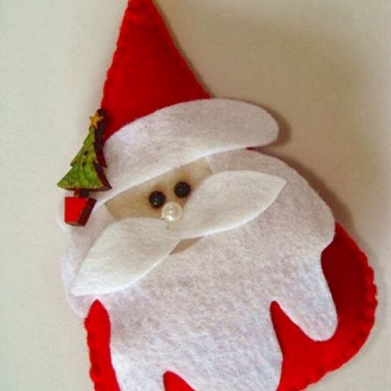 weihnachtsmann-aus-filz-basteln-2