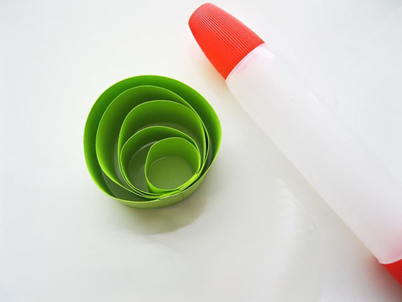 Schnecke aus Papierrollen selber machen